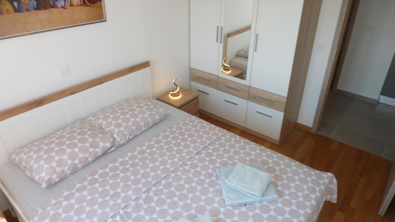 Apartment Jere With Private Parking Zadar Extérieur photo